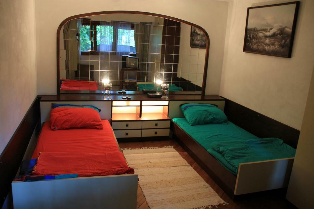Apartmani Rasan マリンスカ エクステリア 写真